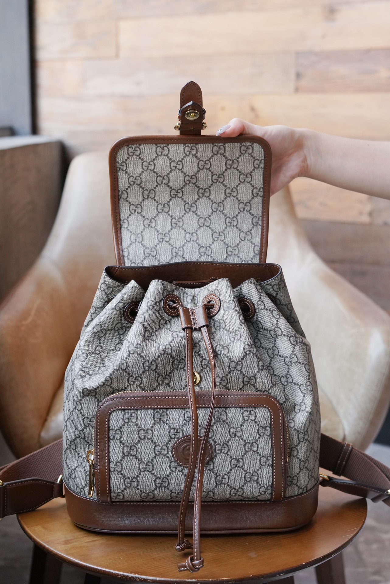 Sac à dos avec détail GG 674147 (Brow) 