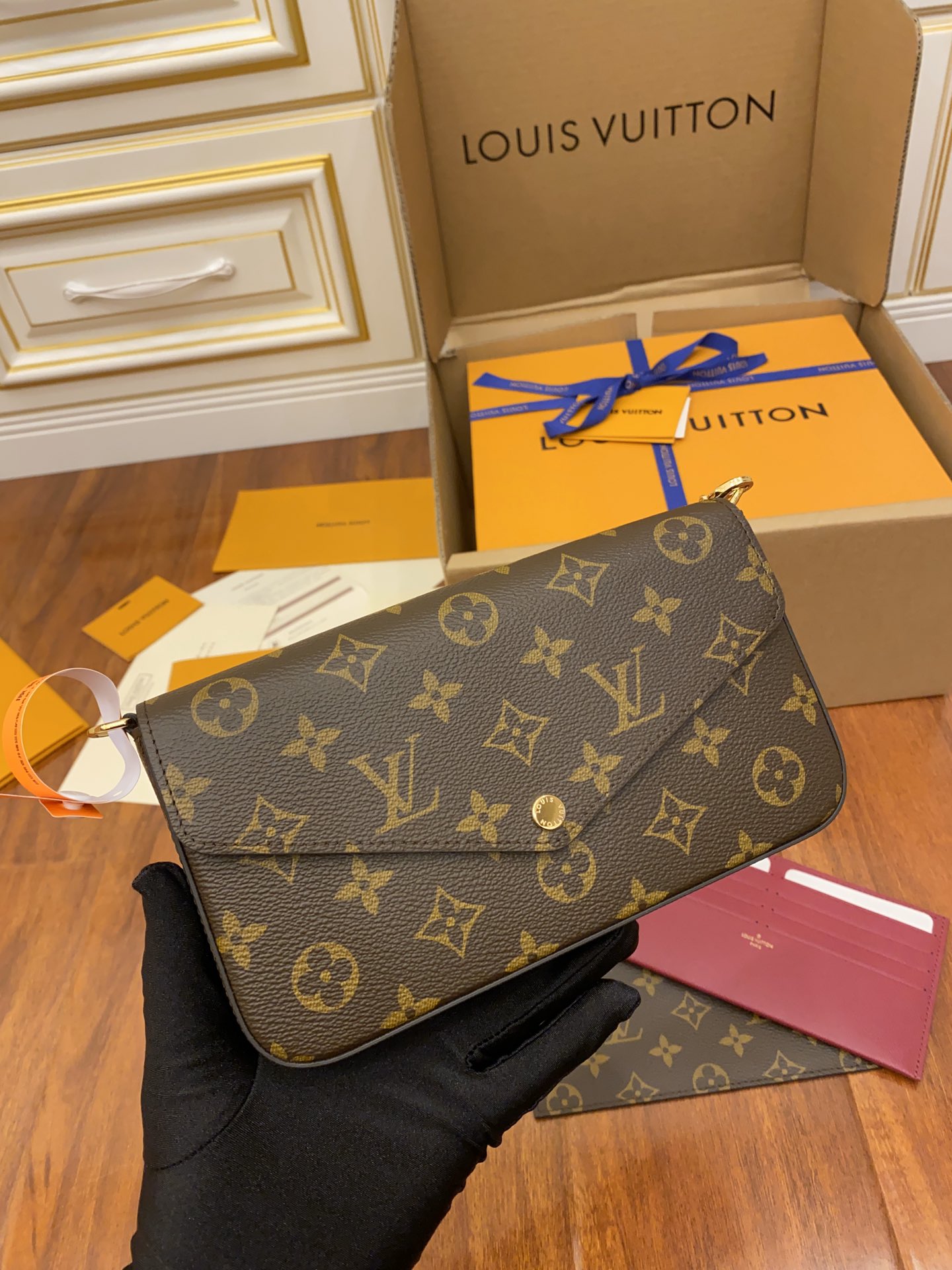 Túi Đeo Chéo Nữ Louis Vuitton LV M61276 Félicie Pochette Monogram Màu Nâu