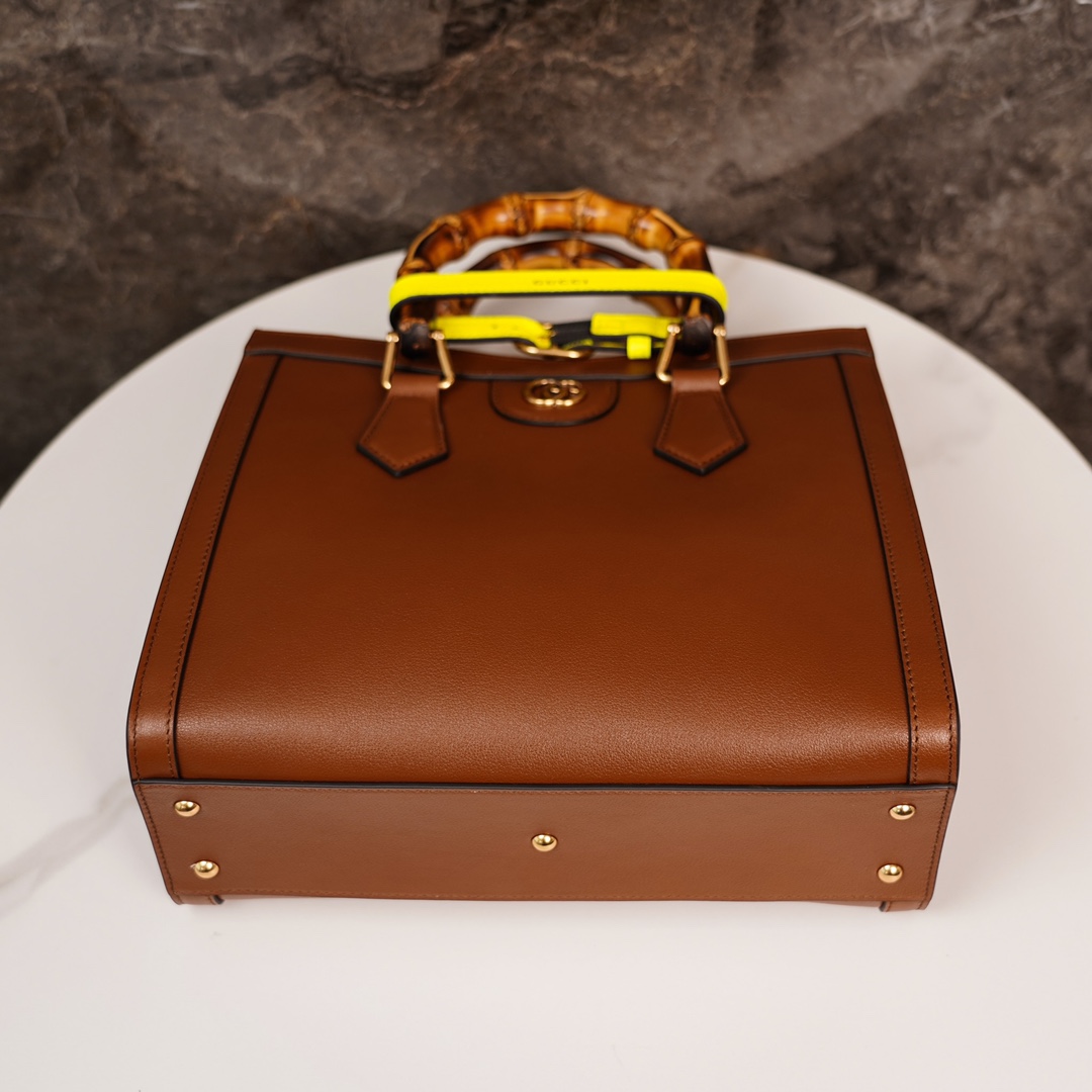 Gucci Diana 660195 ( Brow) 
