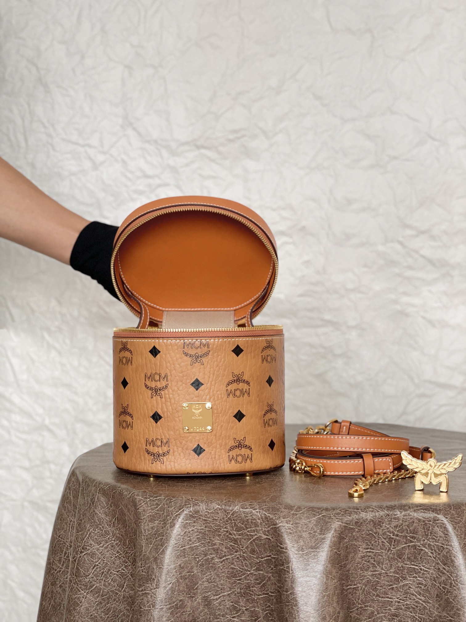 MCM LIZ VISETOS1CO001 (BROWN)