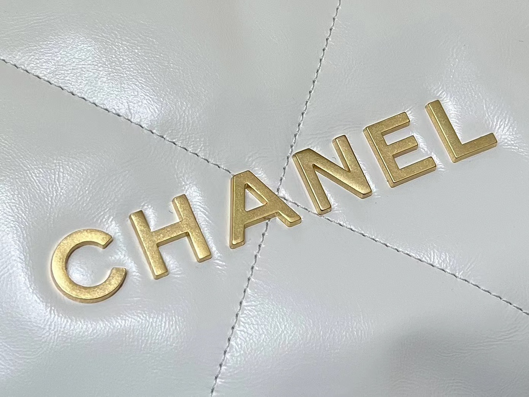 Túi Xách Chanel 22BAG AS4486 Màu Trắng