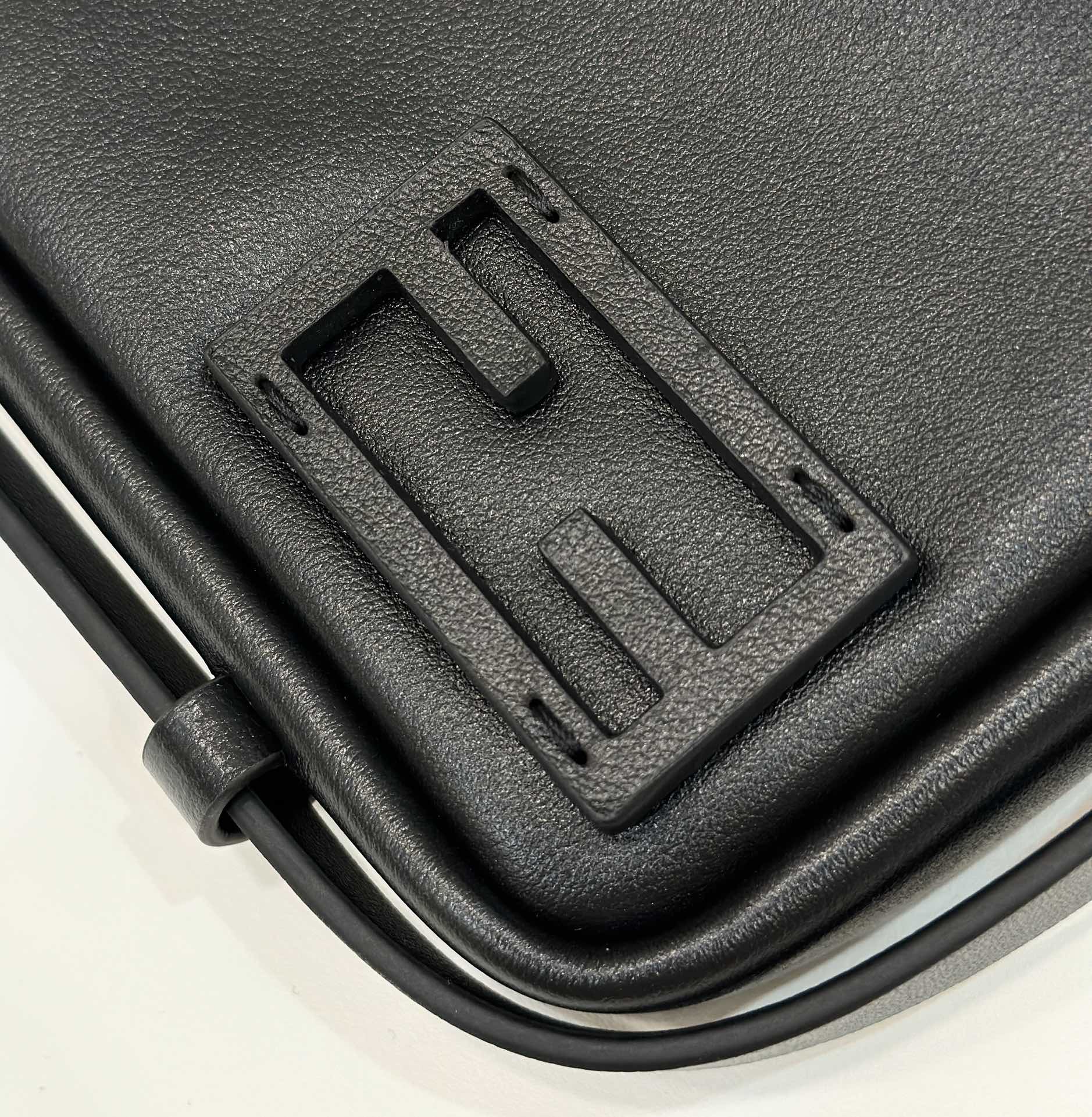 TÚI XÁCH NỮ FENDI 8662As 