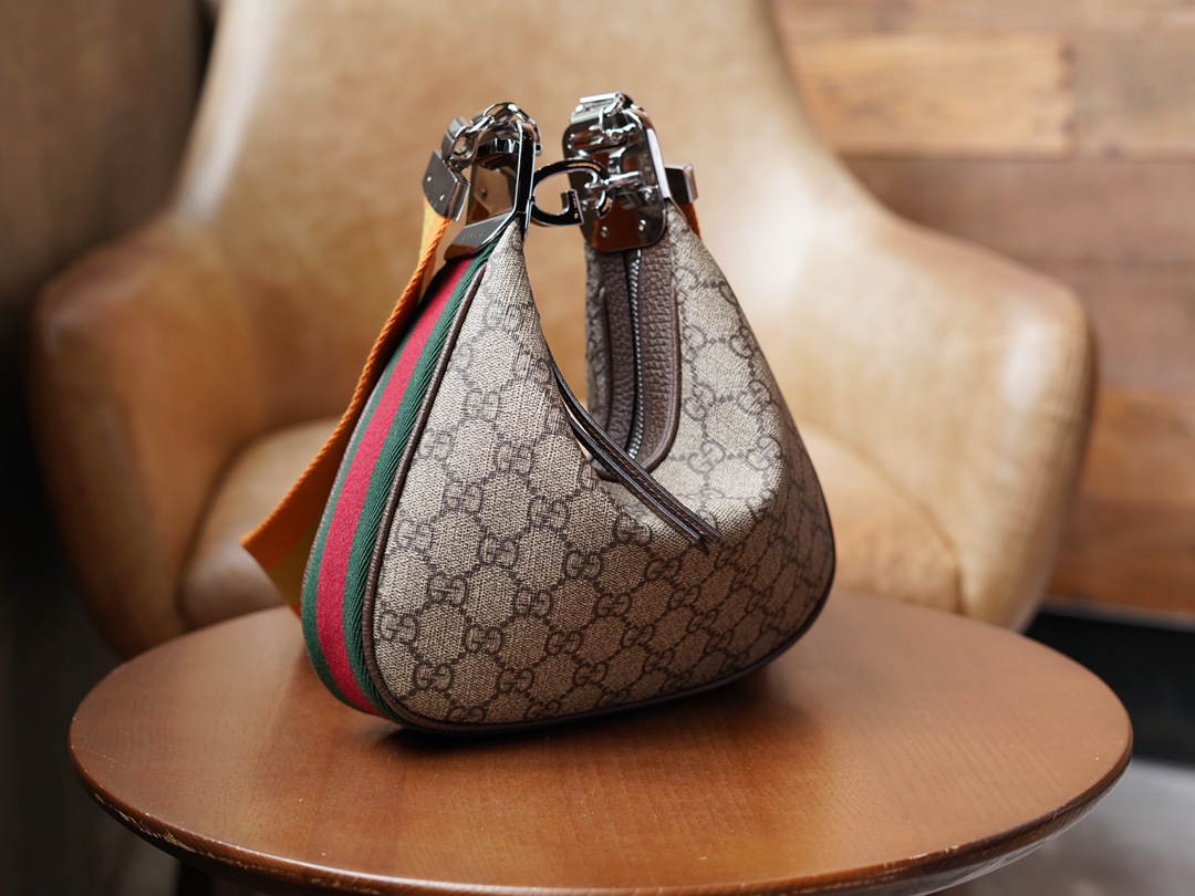 Sac à épaule Gucci Attache petite taille 699409 (logo) 