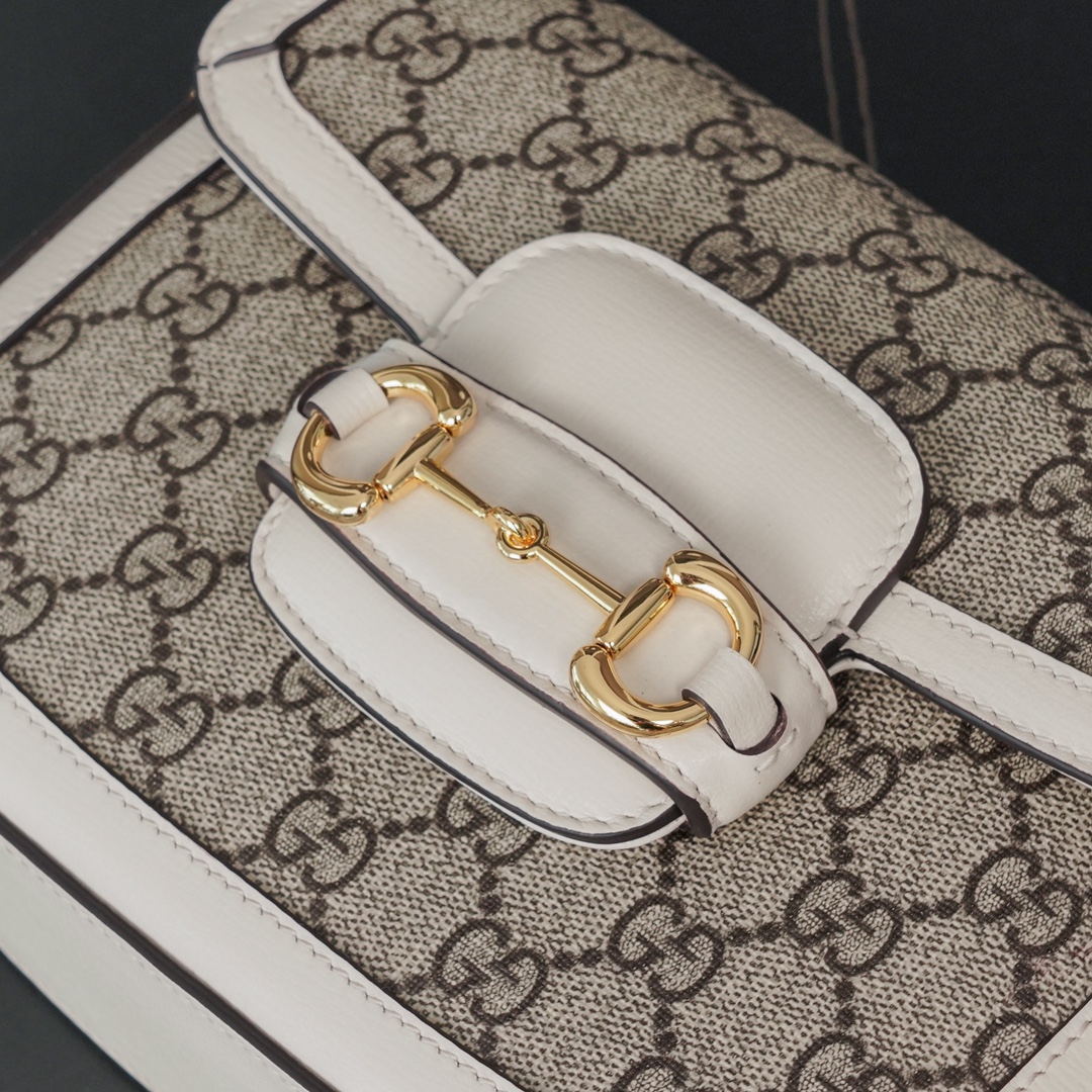 Túi Xách Gucci Horsebit 1955 658574 Logo Trắng