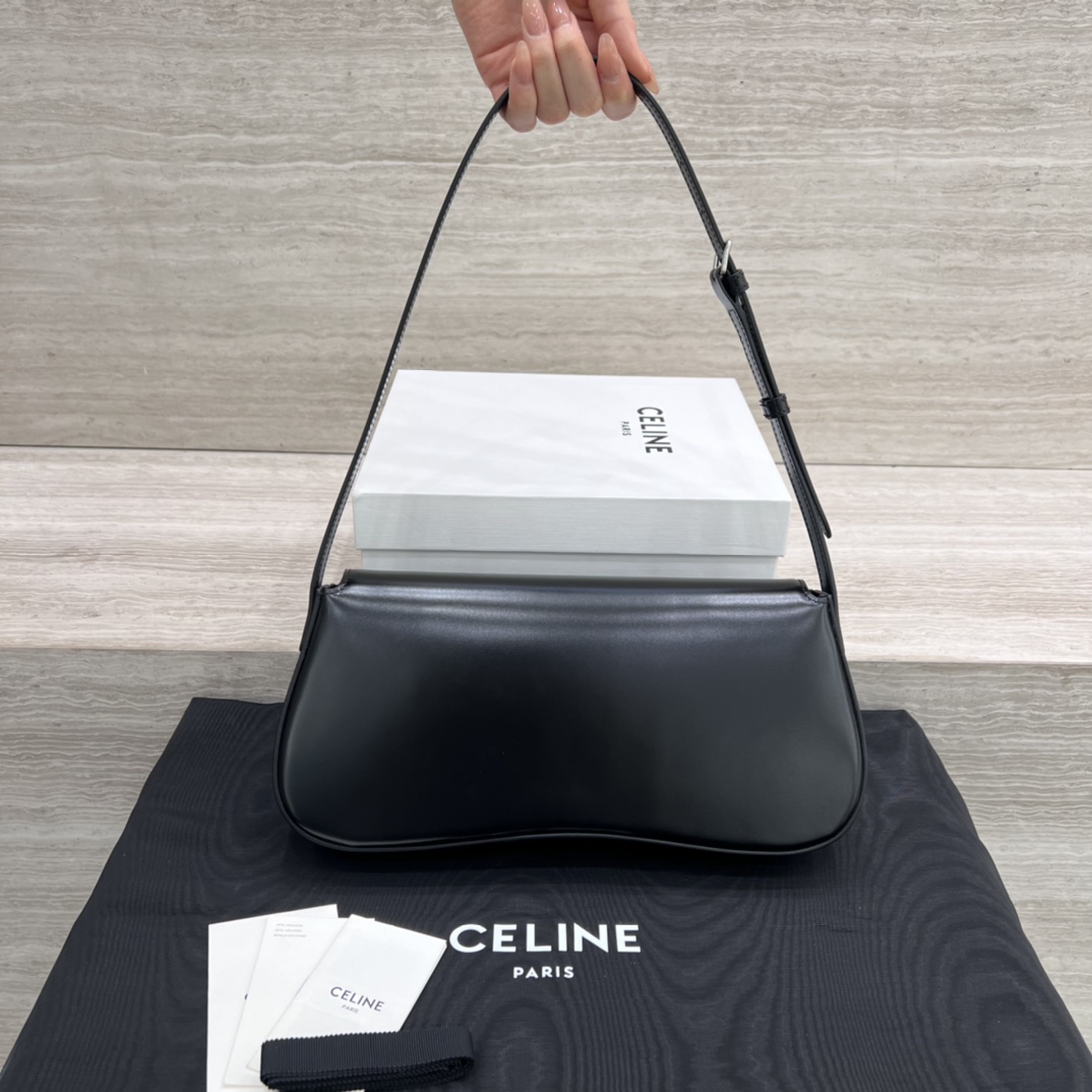 Túi Xách Celine Lola Triomphe 115532 Màu Đen 