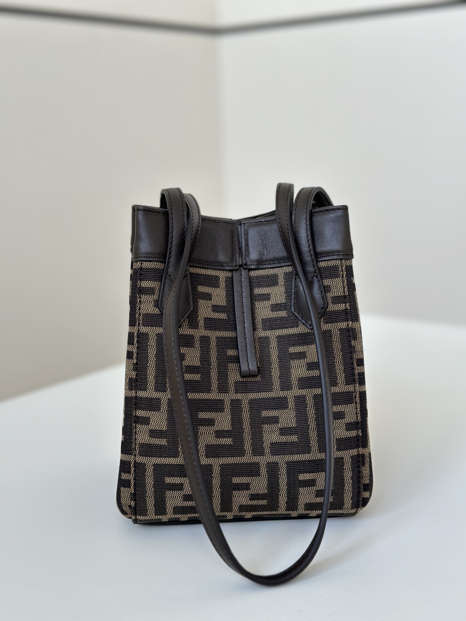 TÚI XÁCH NỮ FENDI 8626s 