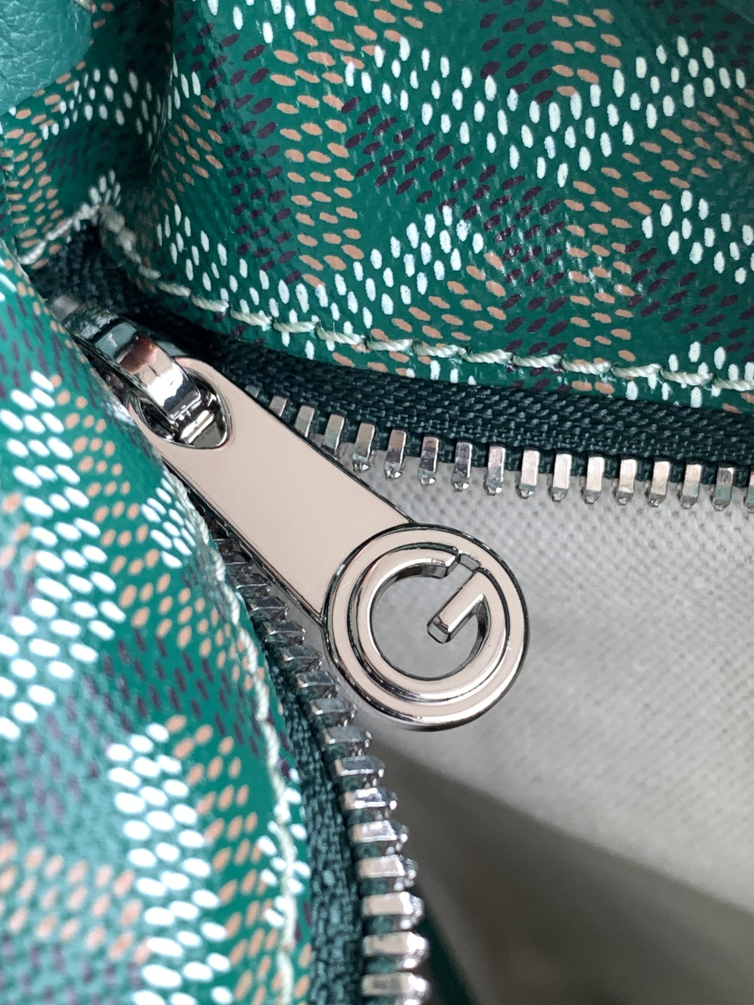 Túi Xách Goyard Boheme HoBo 8120 Màu Xanh Lá