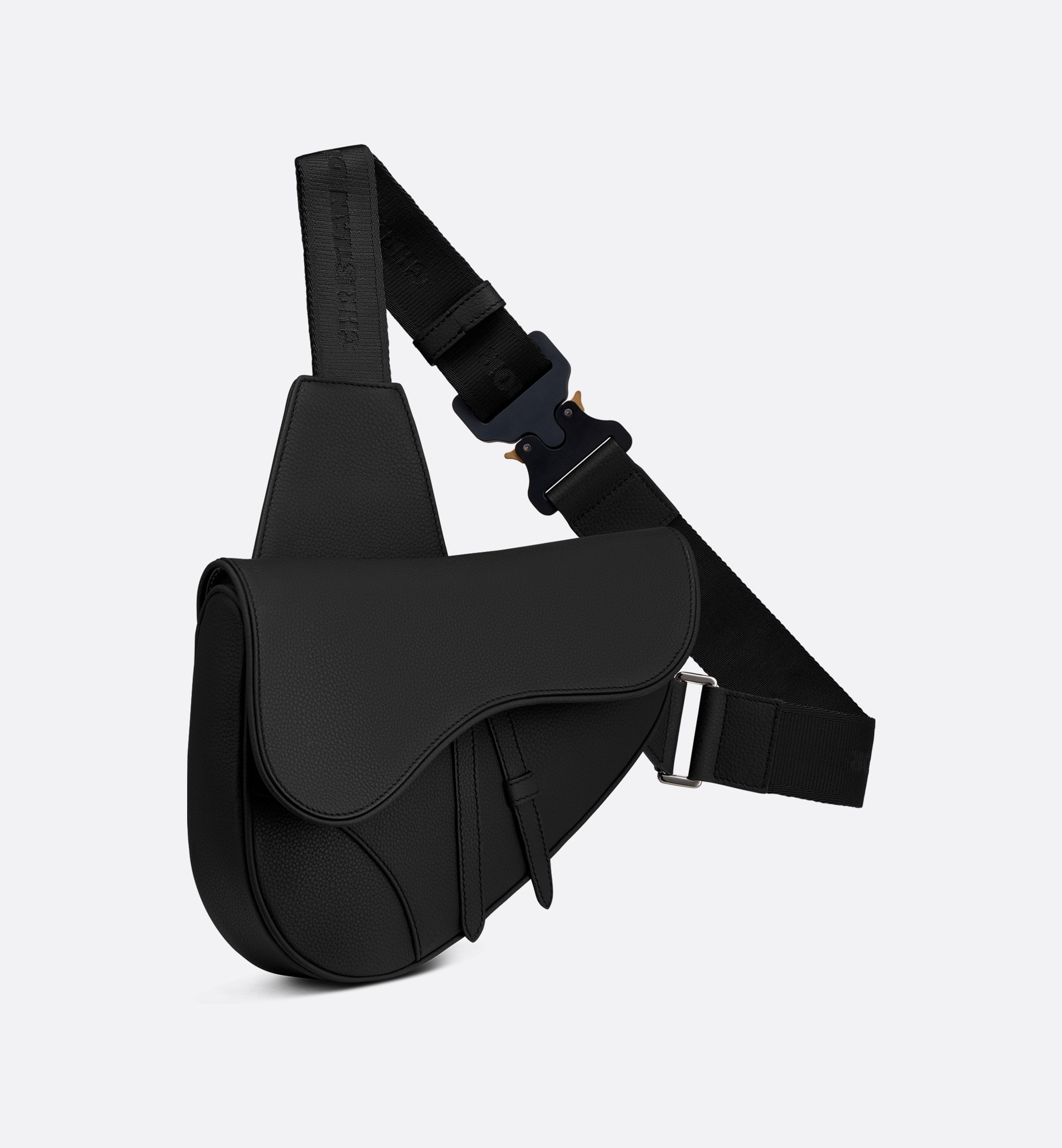 Túi đeo chéo Dior Saddle 80011 màu đen
