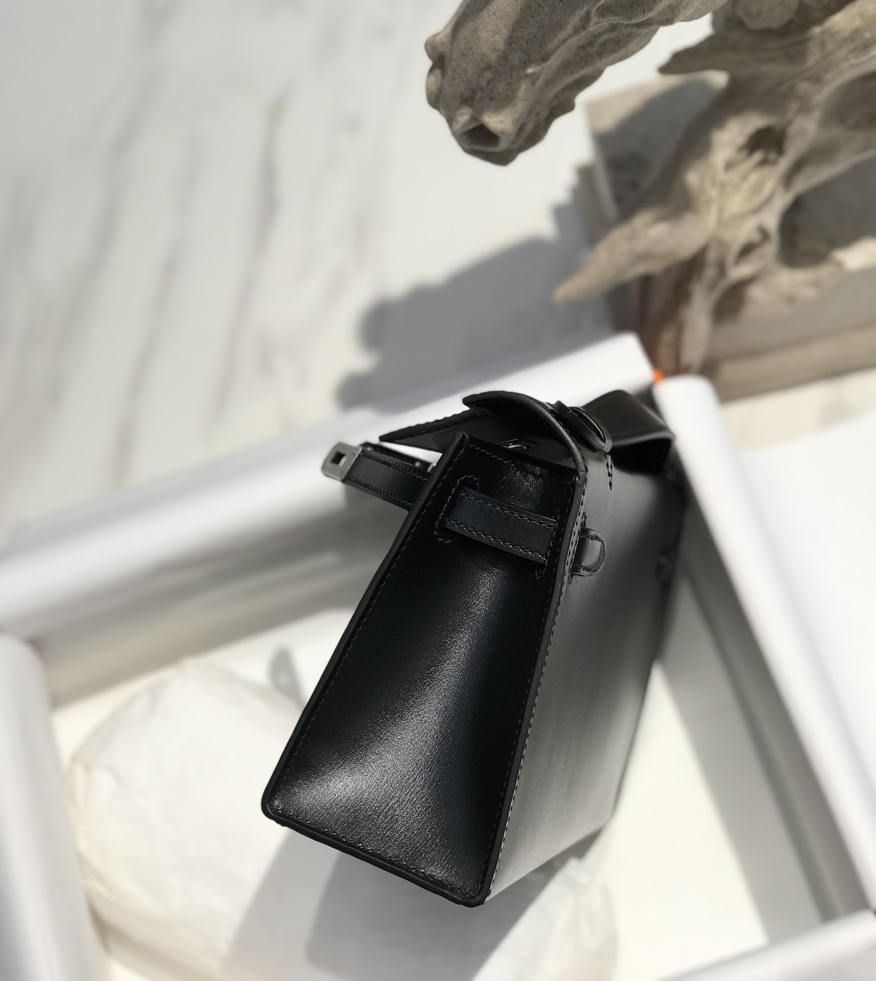 Túi xách hermes minikelly box màu đen 