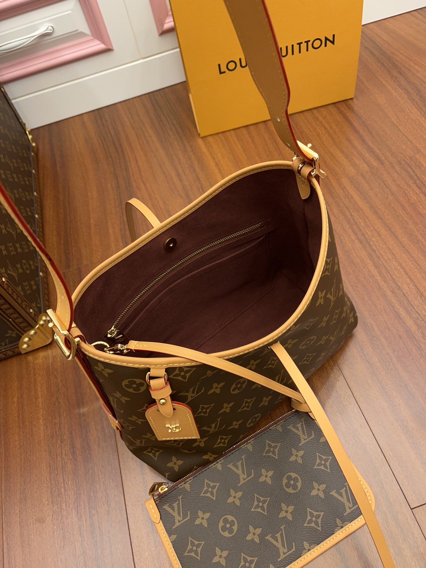 Túi Đeo Vai Nữ Louis Vuitton LV Carryall PM Bag M46203 Màu Nâu