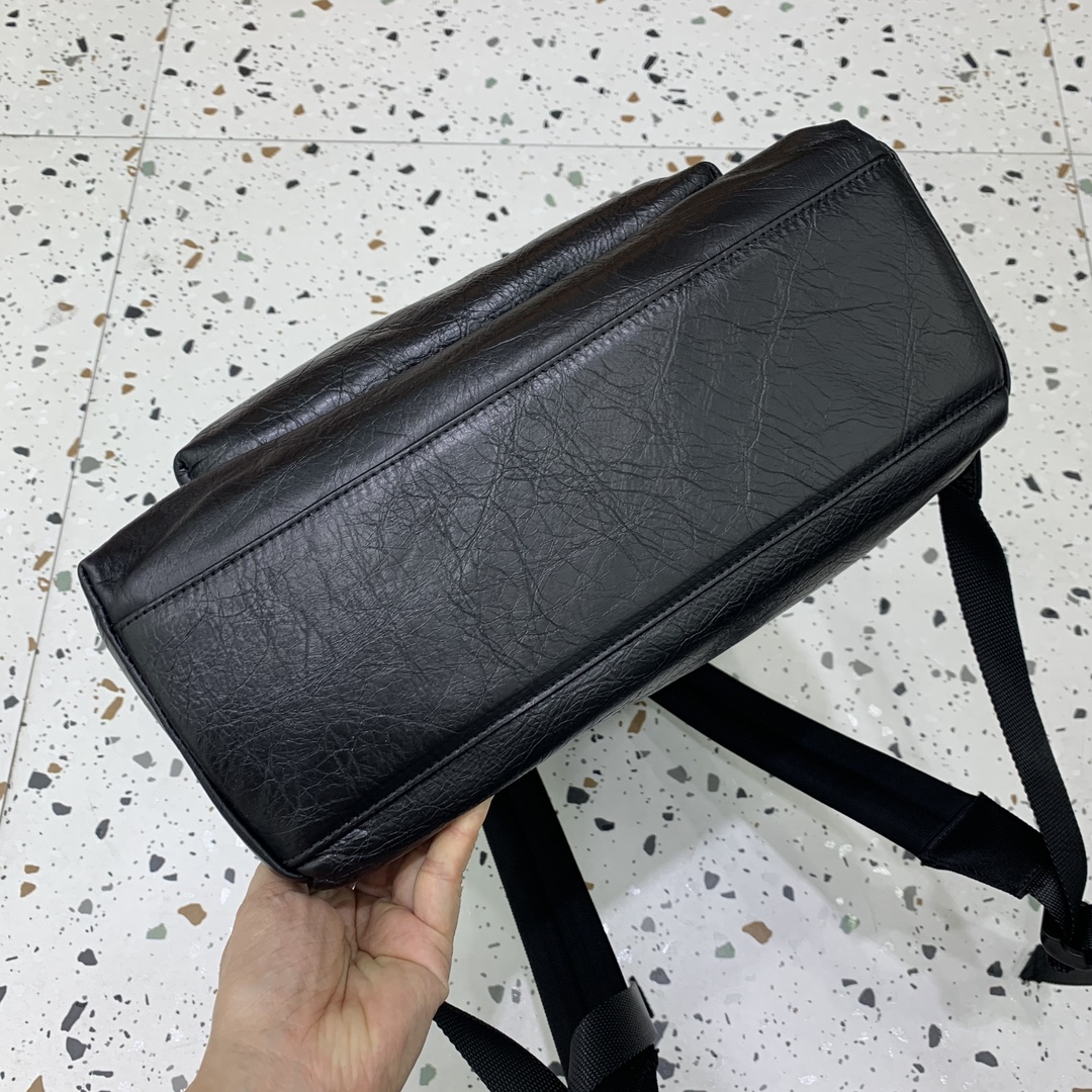 Balo nam nữ Balenciaga màu đen 180100