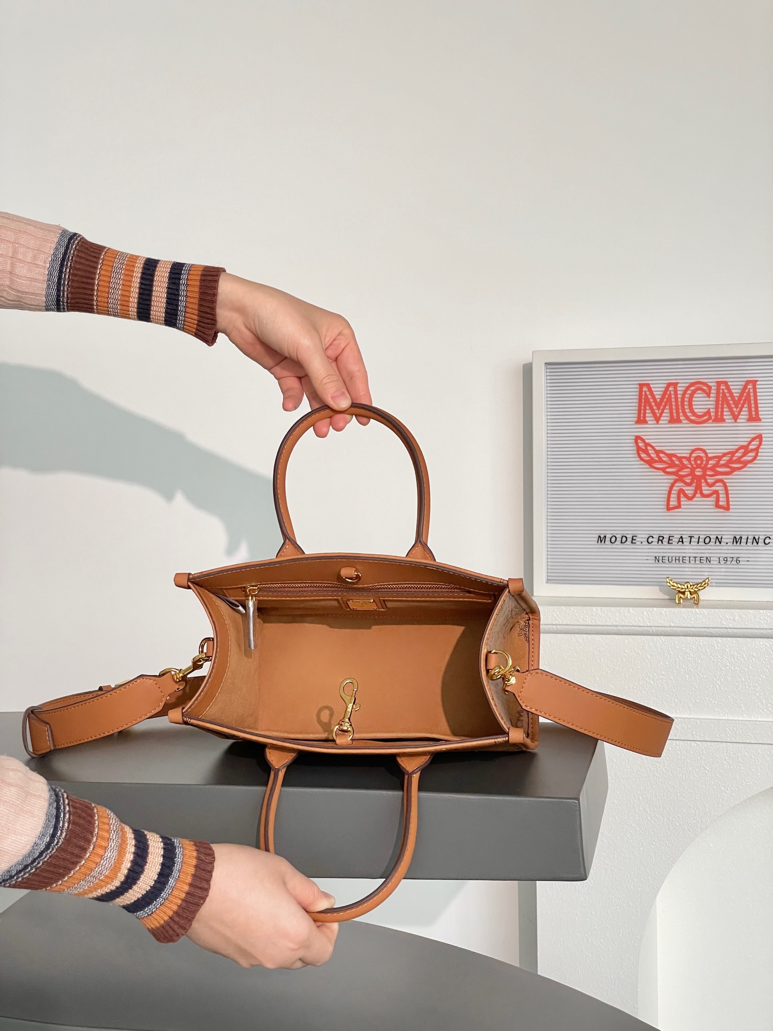 MCM MUNCHEN VISETOS 02CO001 (BROWN)