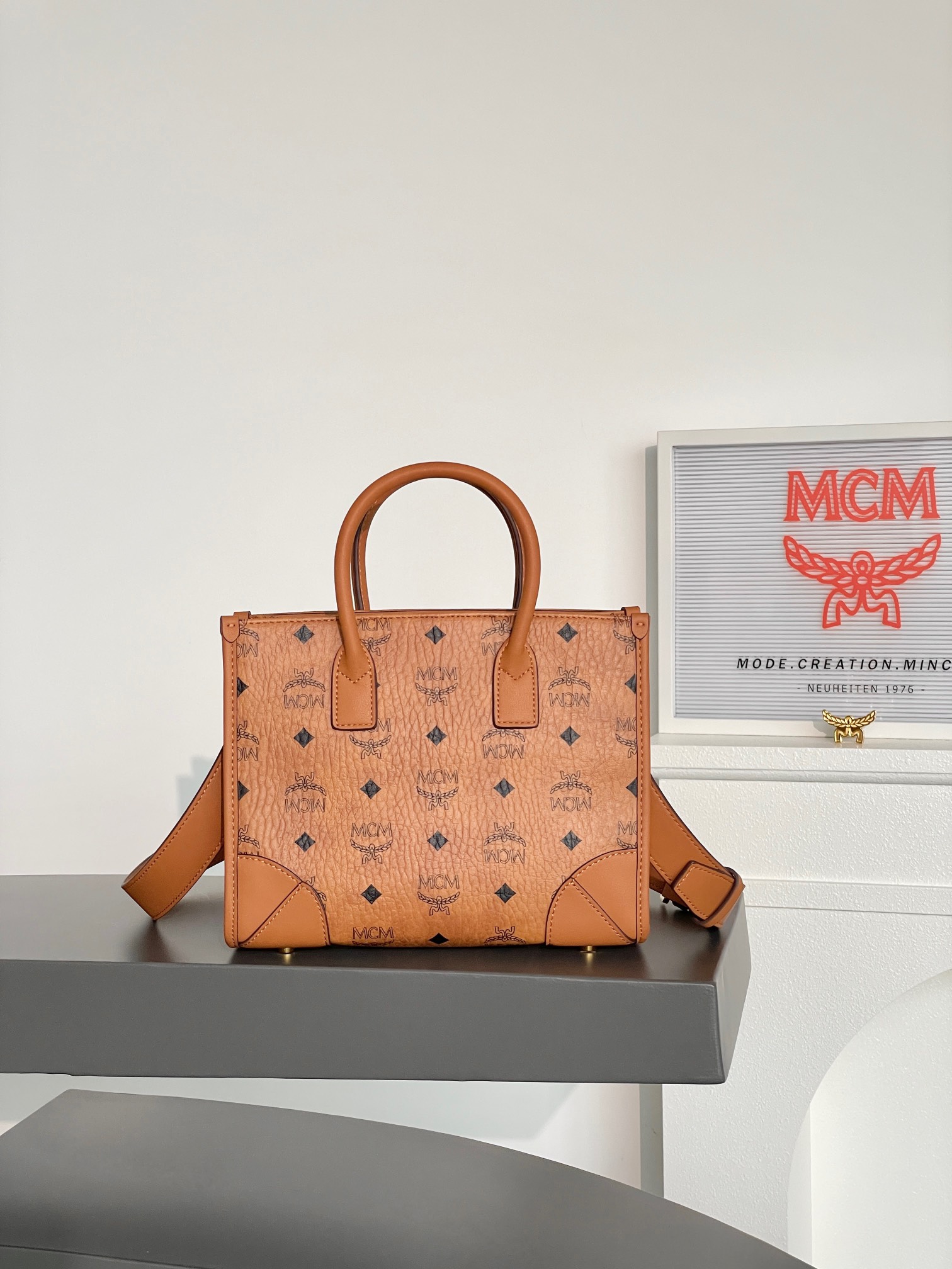 MCM MUNCHEN VISETOS 02CO001 (BROWN)