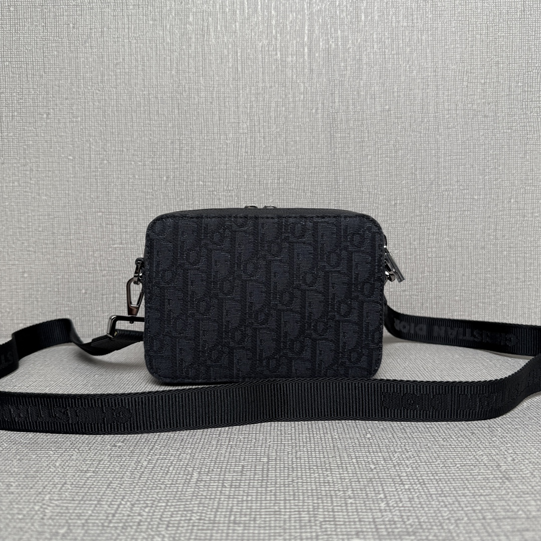 Túi xách Dior 9052 màu đen 