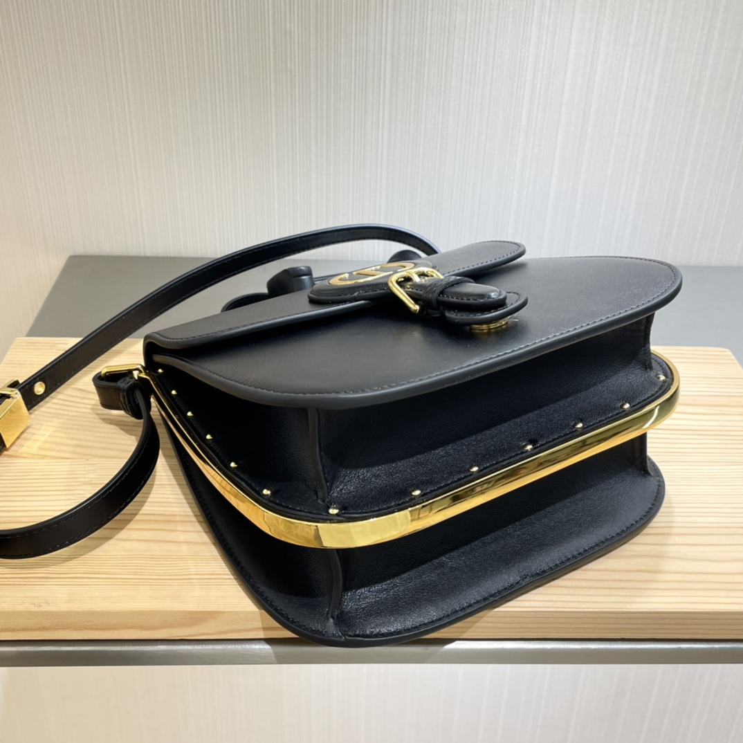 TÚI DIOR BOBBY FRAME MÀU ĐEN