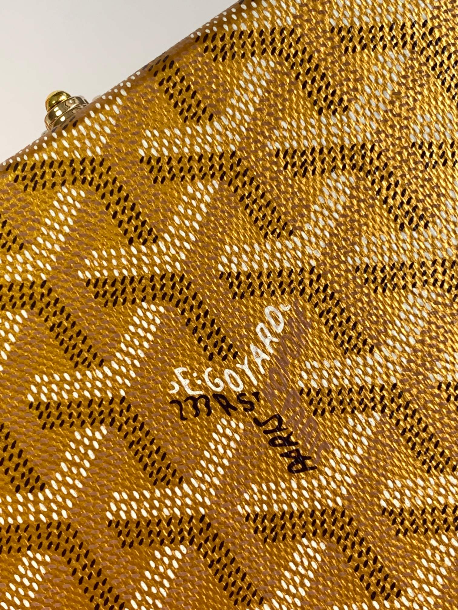  Goyard Minaudière 8210 (yellow)