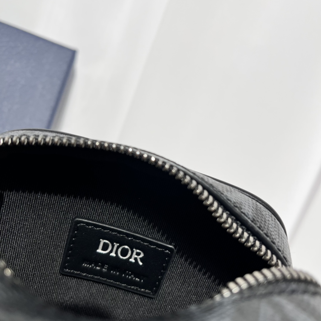 Túi Xách Nam Dior Hit the Road Màu Đen 9945