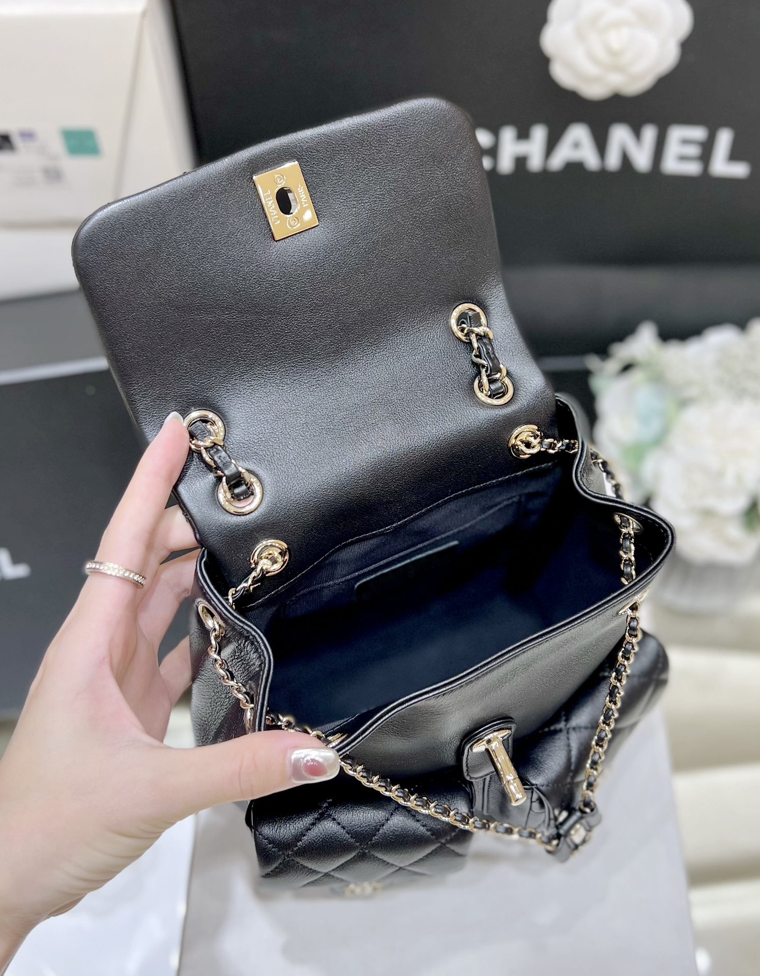 Balo Chanel Nữ AP3860 Màu Đen