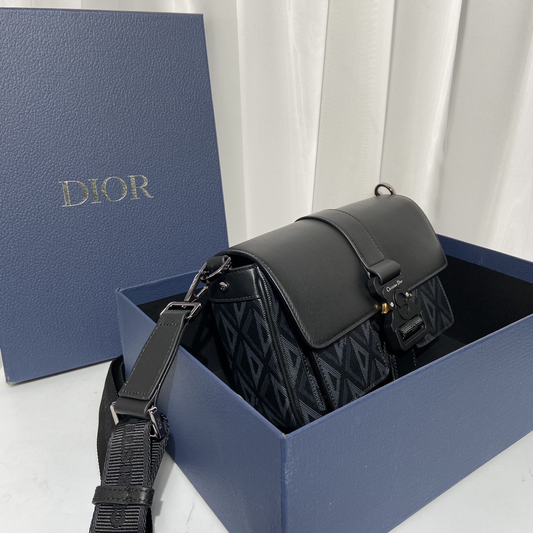 Túi xách Dior CD Diamond màu đen 9972 
