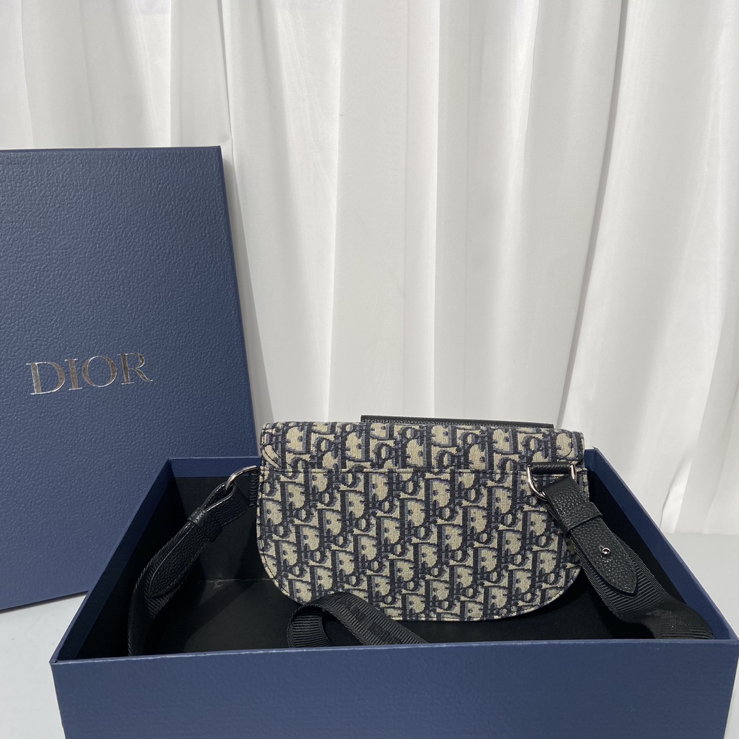Túi Xách Nam Dior Oblique Màu Trắng 80014