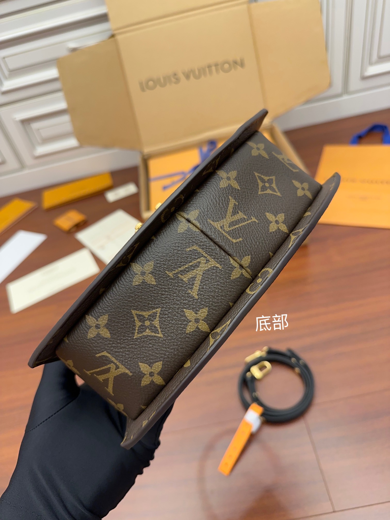 Túi Xách Tay Nữ Louis Vuitton LV Tilsitt Other Monogram Canvas M46548 Màu Nâu N-HM