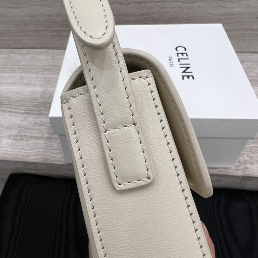 Túi Xách Celine Nữ Claude 194143 Màu Trắng 