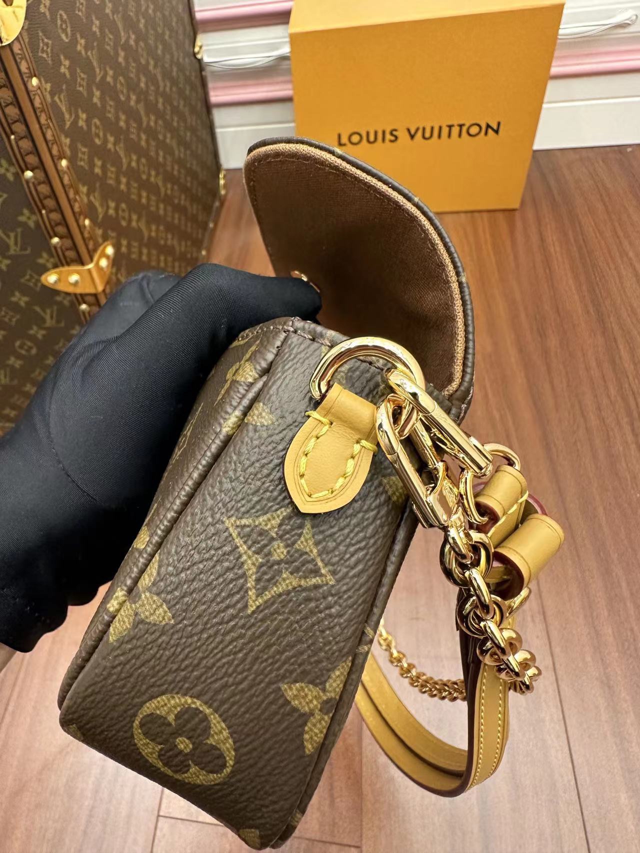 Túi Đeo Vai Nữ Louis Vuitton LV Ivy Wallet On Chain Bag M81911 Màu Nâu Đen