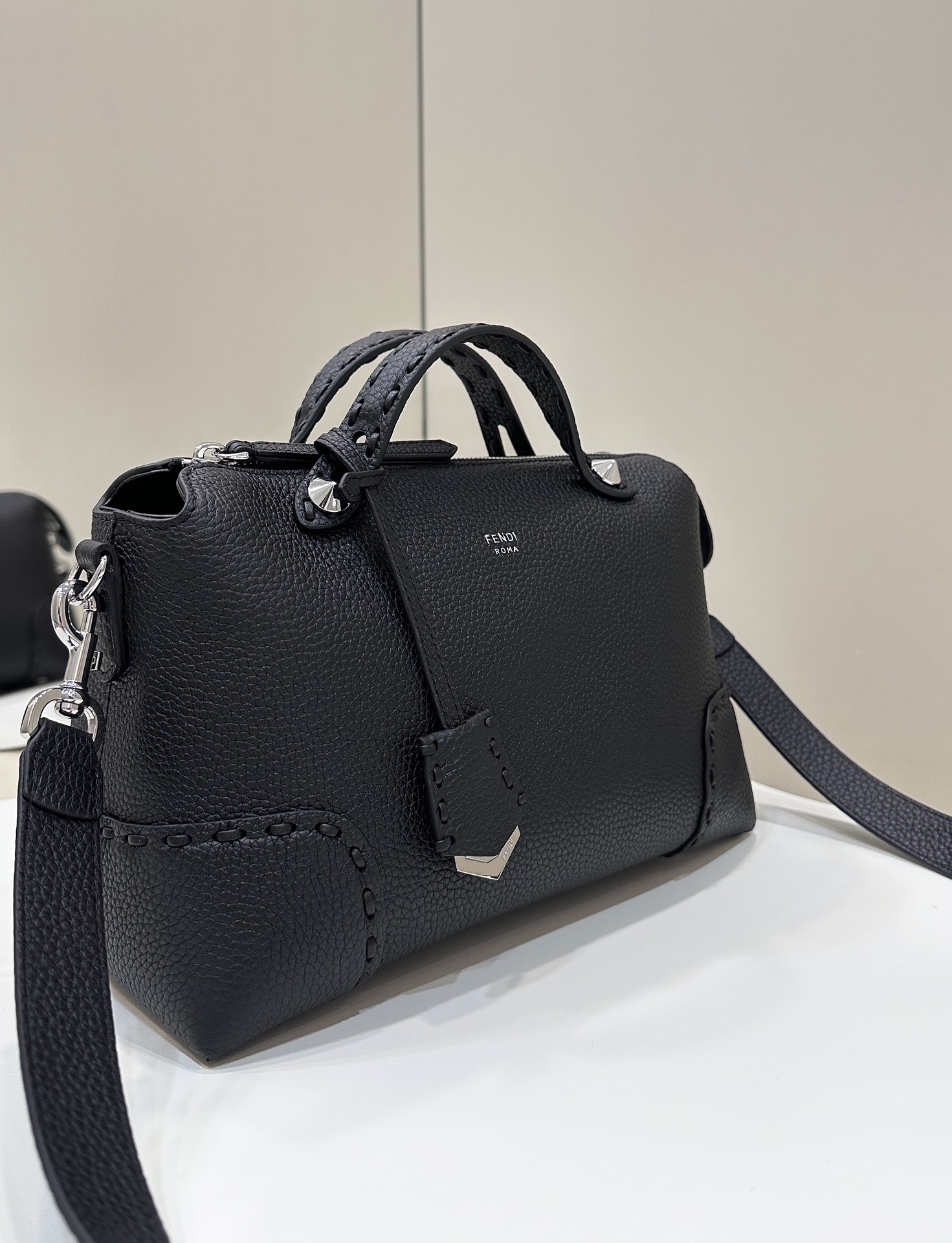 TÚI XÁCH NỮ FENDI8651 