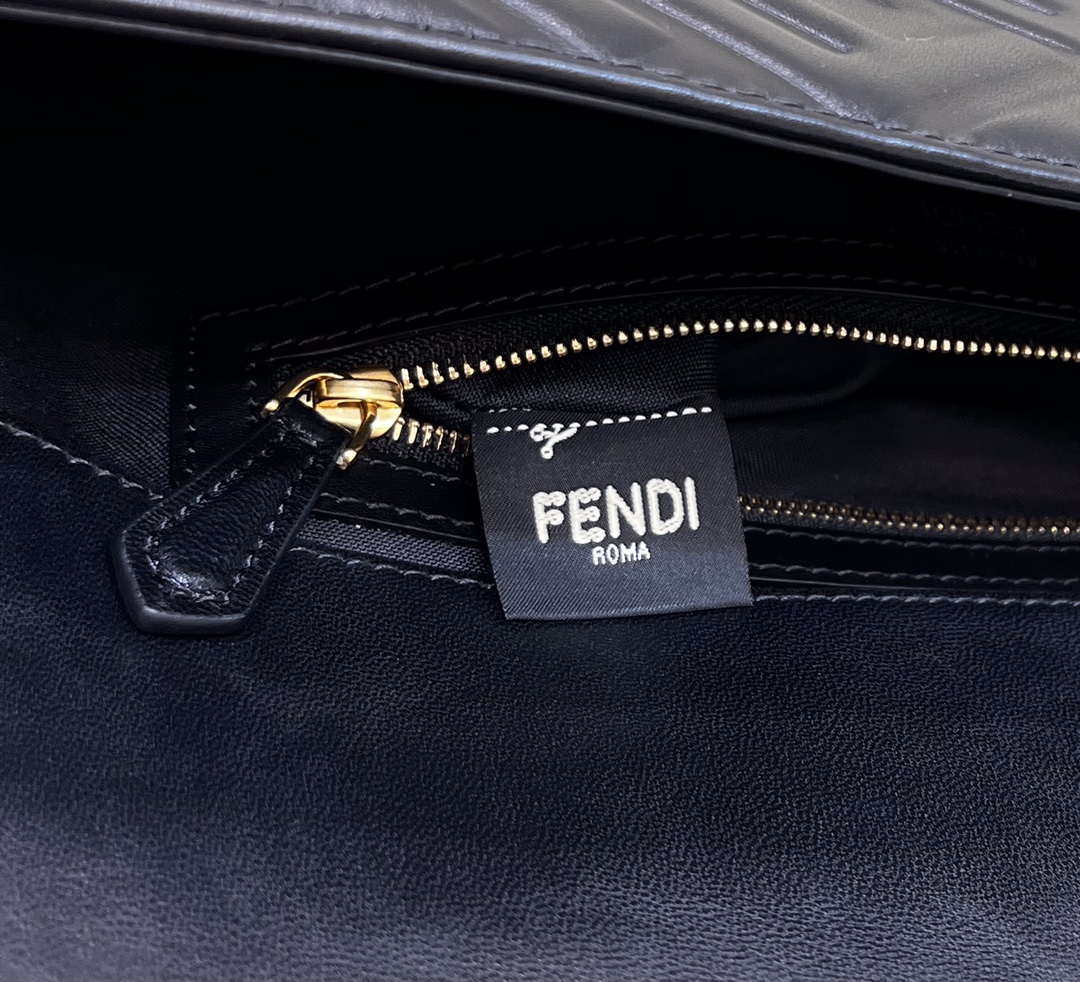 TÚI XÁCH NỮ FENDI 0192