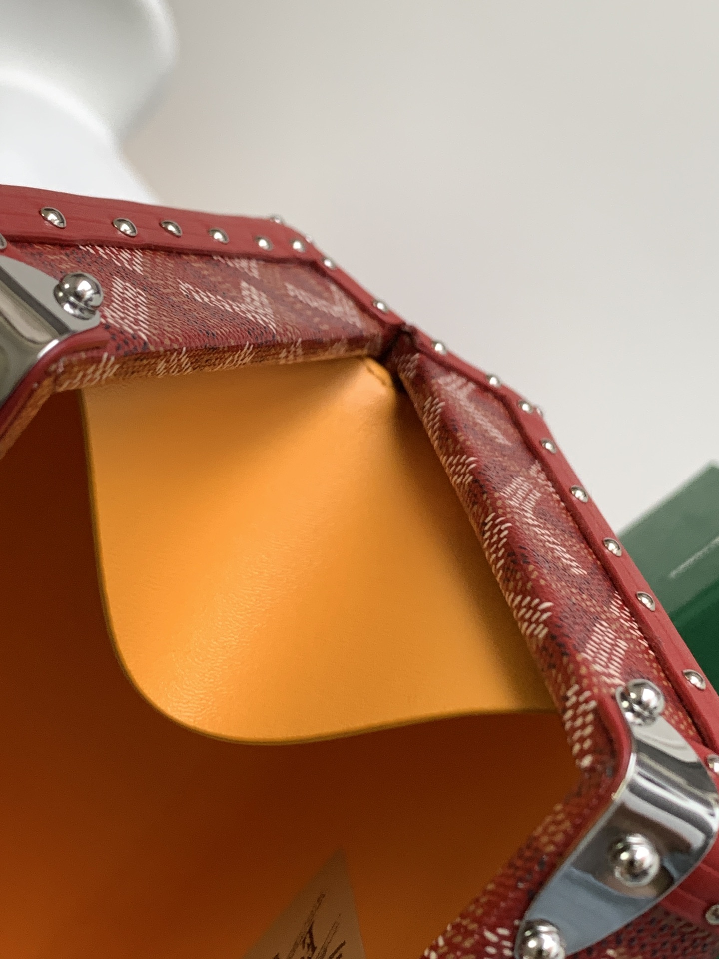  Goyard Minaudière 8210 (red)