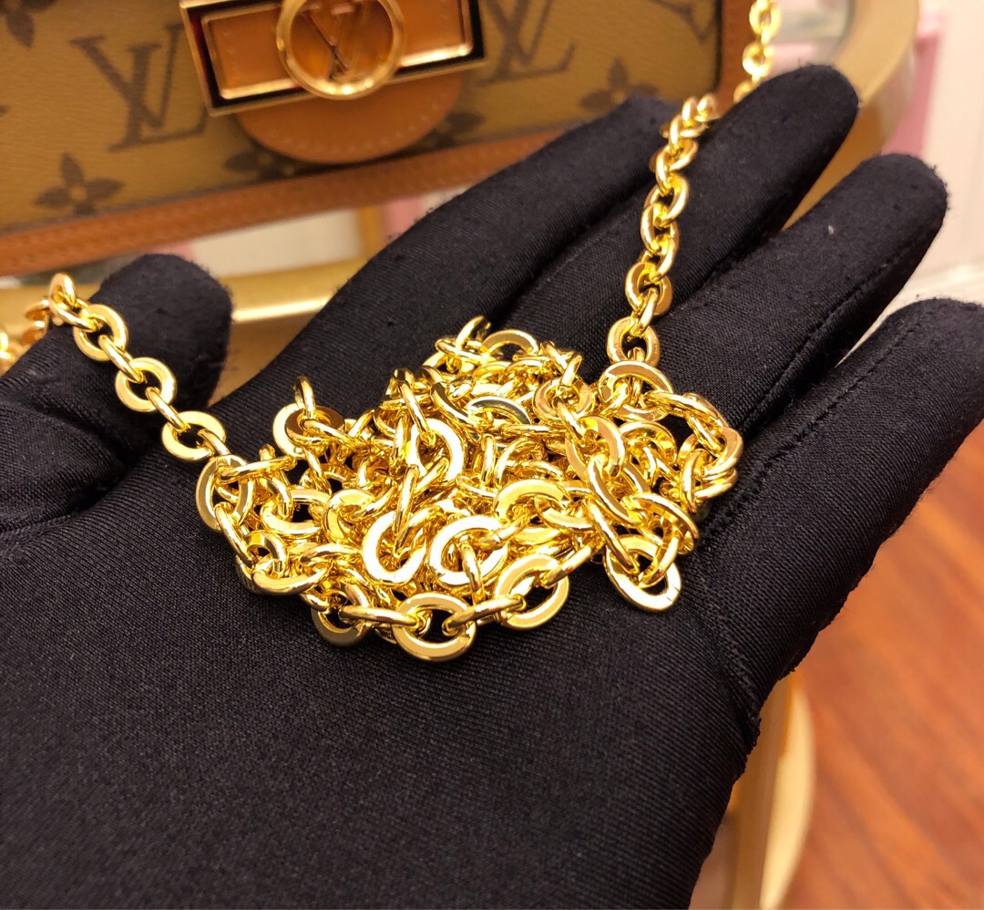 Túi Đeo Chéo Nữ Louis Vuitton LV Dauphine Chain Wallet Monogram Bag M68746 Màu Nâu