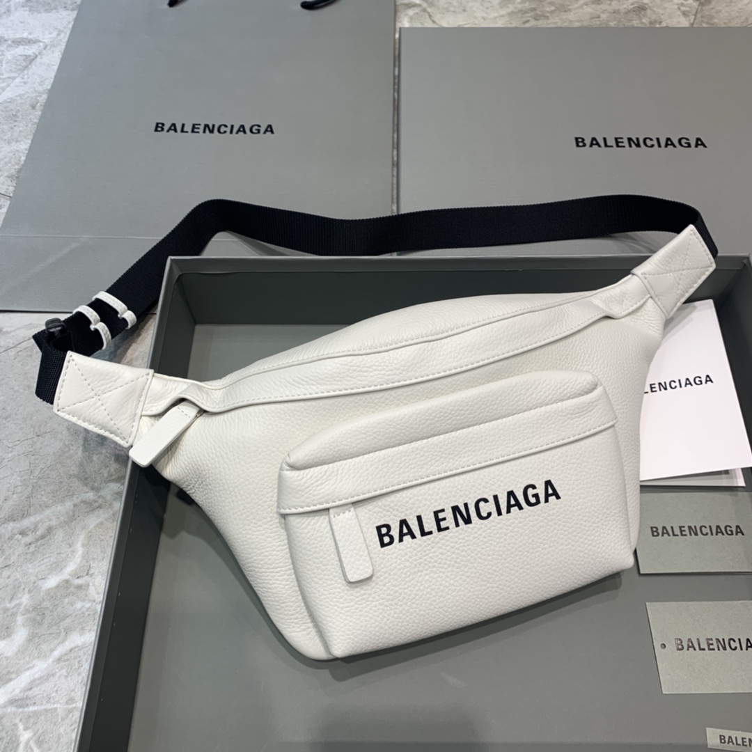 Túi đeo hông BALENCIAGA 180406480 màu trắng 