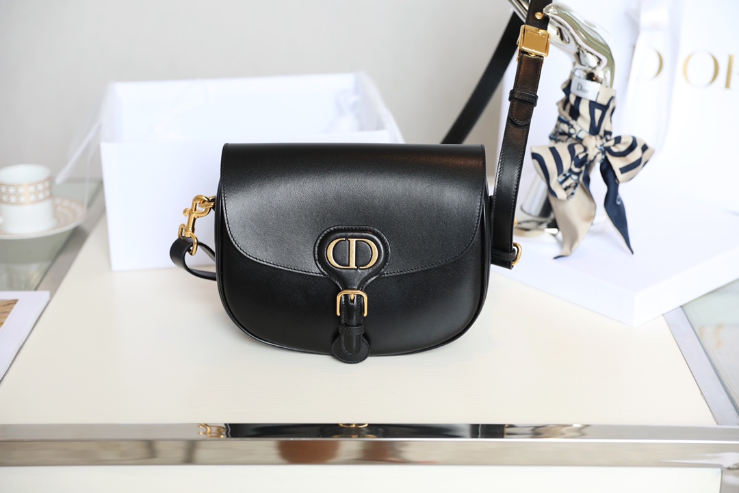 Túi Xách Nữ Dior Bobby Màu Đen 
