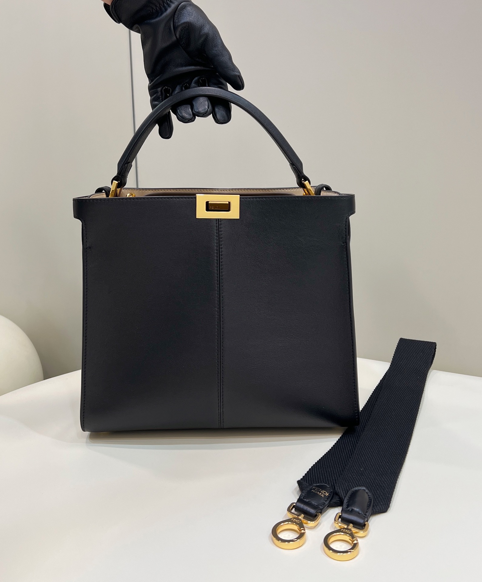 TÚI XÁCH NỮ FENDI 304S