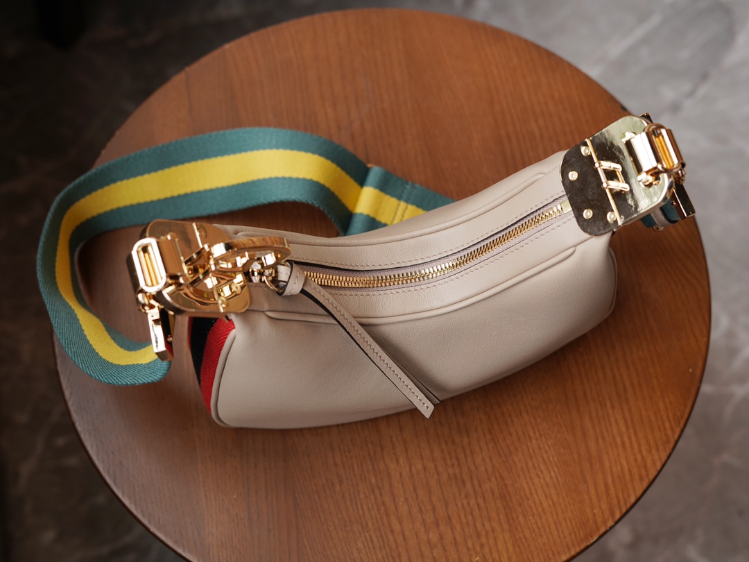 Sac à épaule Gucci Attache petite taille 699409 (brow) 