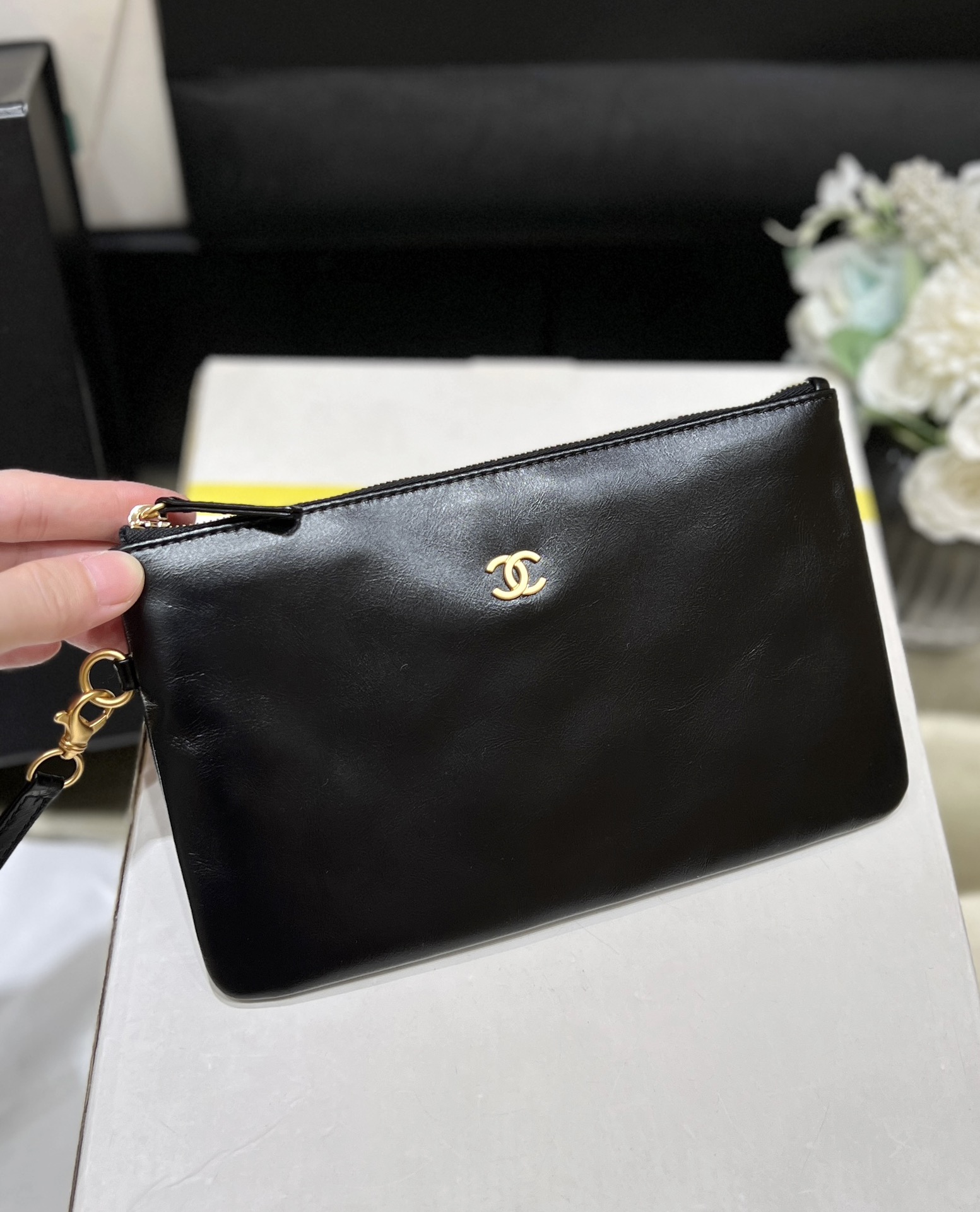 Túi Xách Nữ Chanel 22Bag AS3260 Màu Đen 