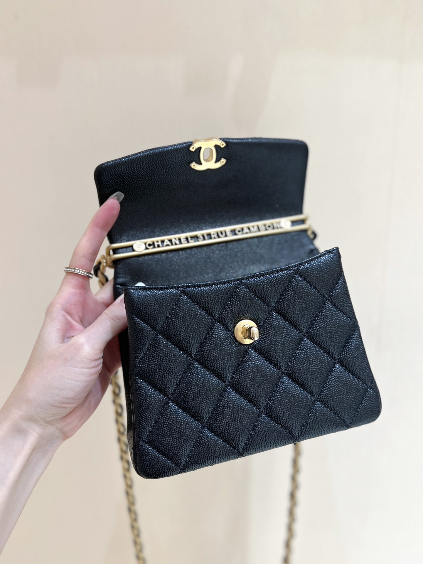Túi Xách Chanel AP4472 Màu Đen 