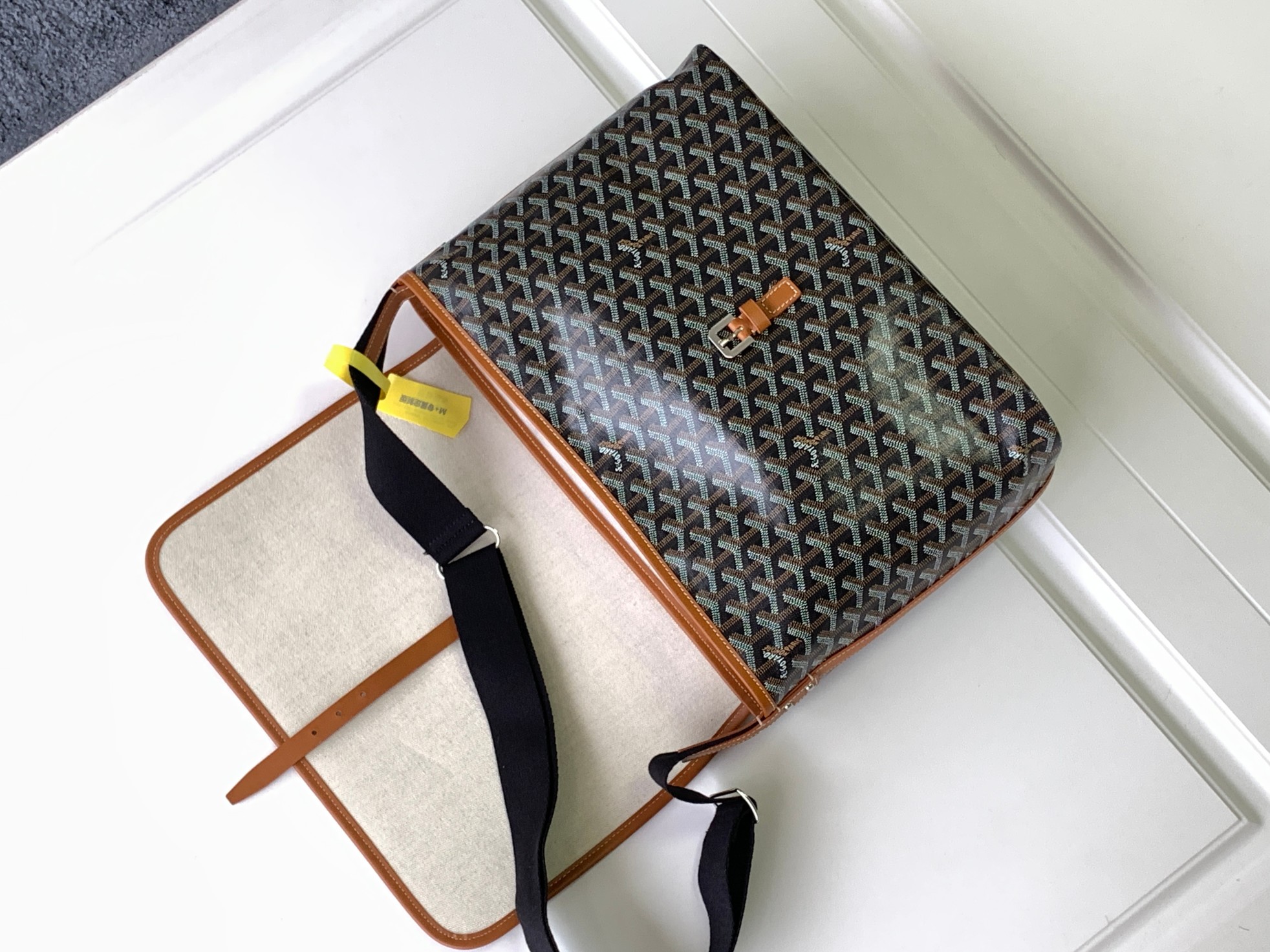 Túi xách Goyard 8130 màu nâu 