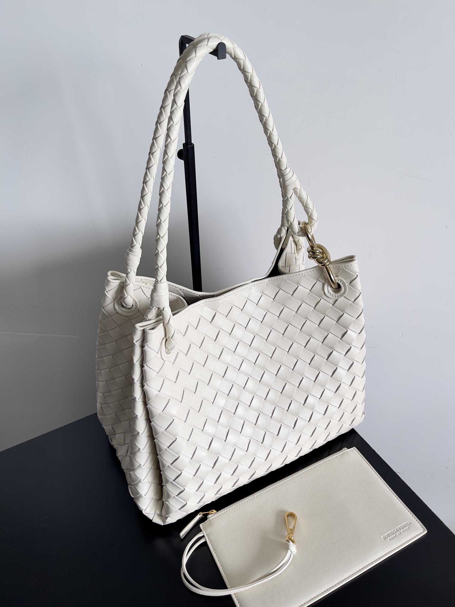 Túi xách nữ bottega veneta màu be 796571