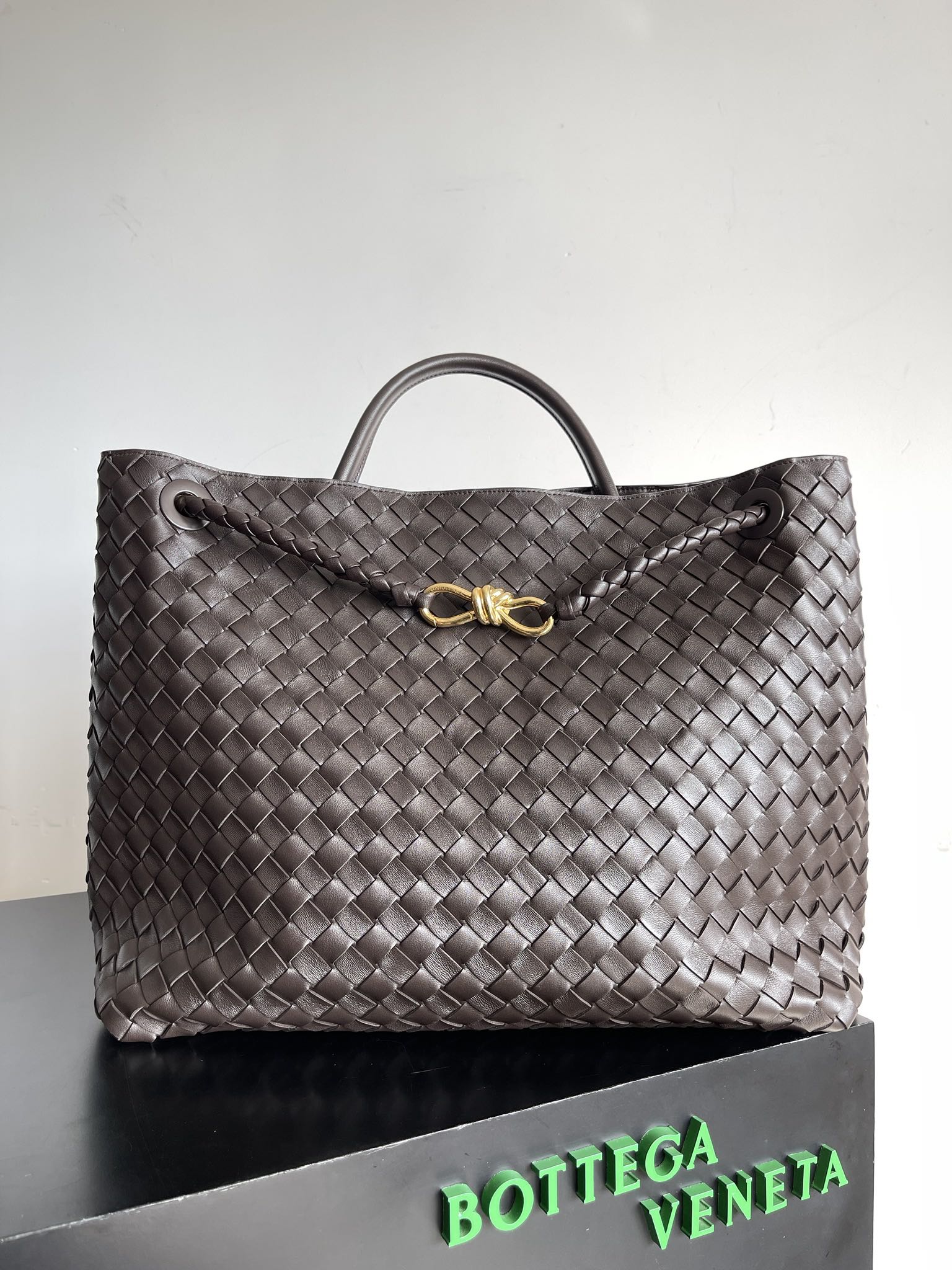 Túi xách nữ bottega veneta màu nâu 743575