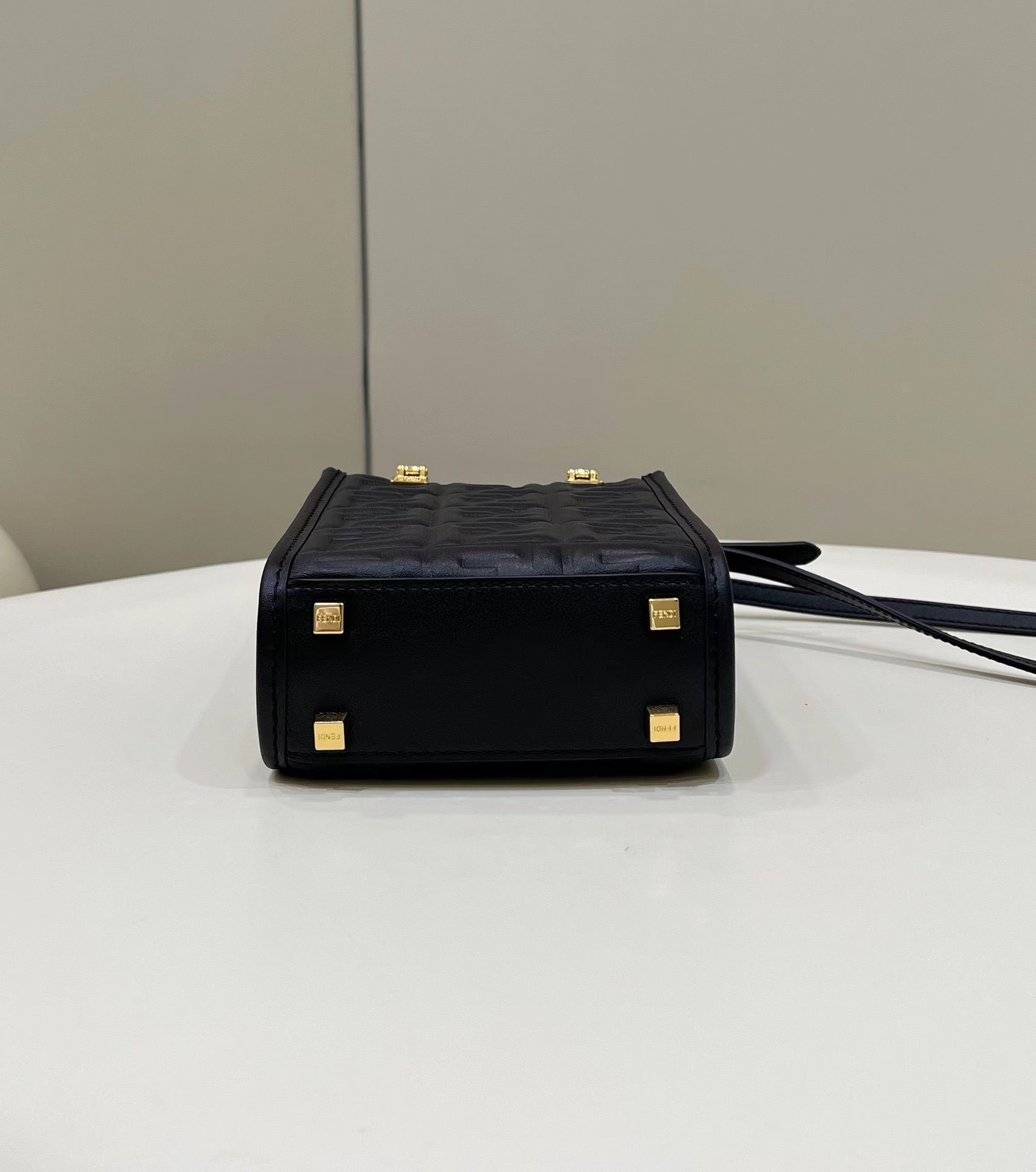 TÚI TOTE MINI FENDI 8597