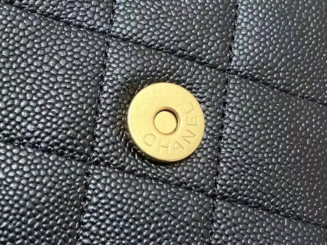 Túi Xách Chanel M3867 Màu Đen 