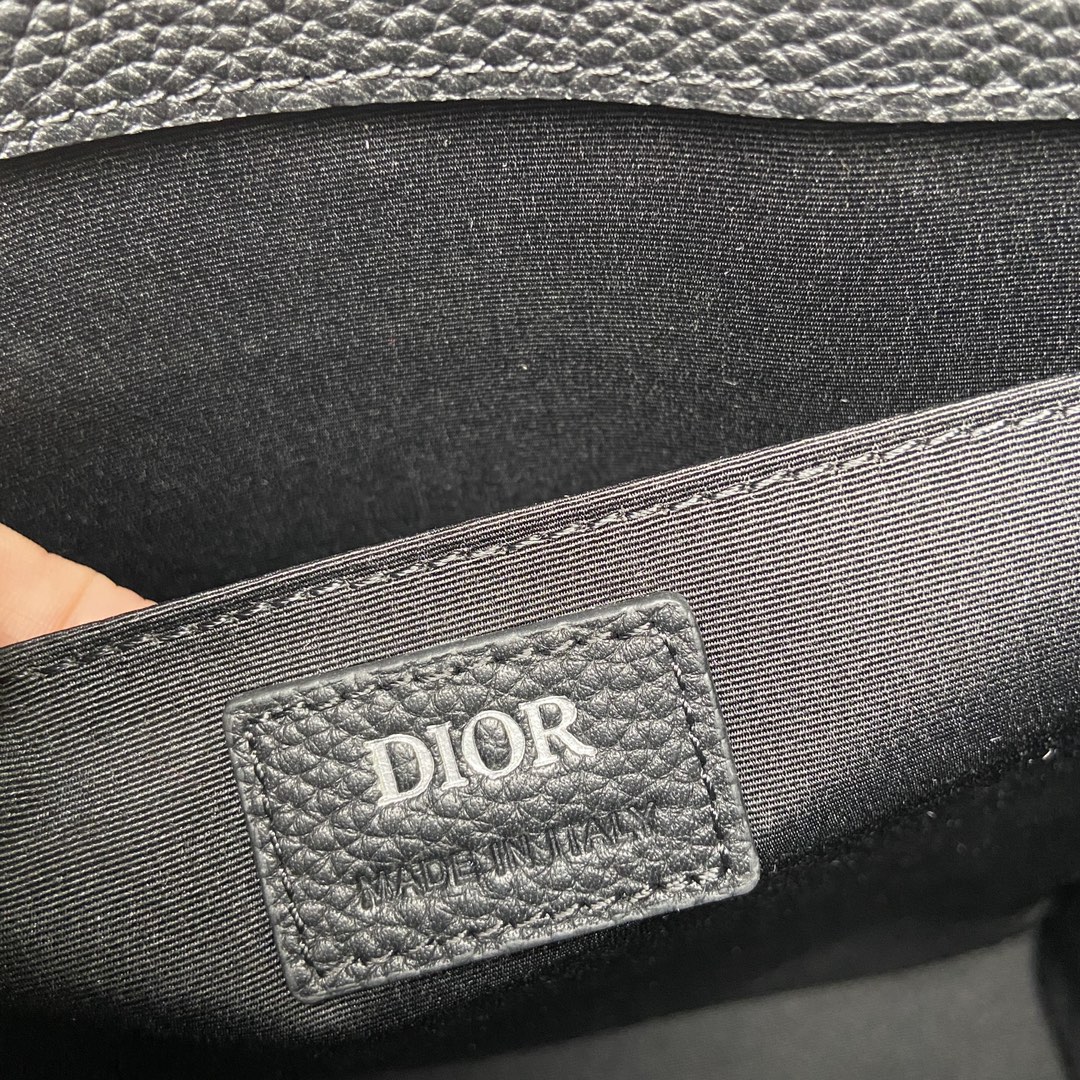 Túi xách Dior nam 9235 màu đen 
